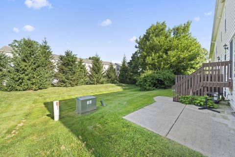 Tiny photo for 3681 Fish Hawk Landing 15 #15, Columbus, OH 43230 (MLS # 226024523)