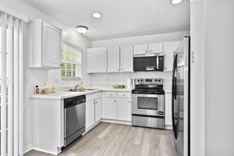 Tiny photo for 3681 Fish Hawk Landing 15 #15, Columbus, OH 43230 (MLS # 226024523)