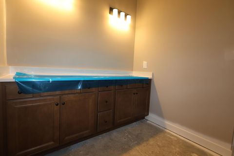 Tiny photo for 4535 Corsican Loop E, Hilliard, OH 43026 (MLS # 225045508)