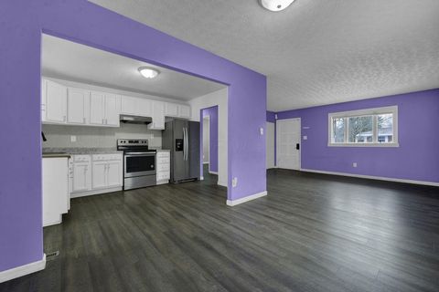 Tiny photo for 5004 Julie Place, Columbus, OH 43229 (MLS # 225045576)