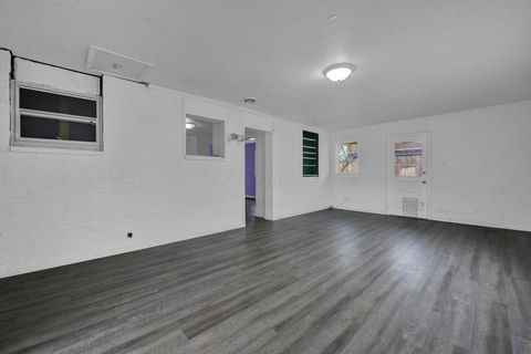 Tiny photo for 5004 Julie Place, Columbus, OH 43229 (MLS # 225045576)