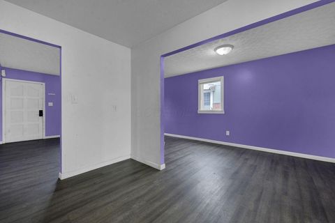 Tiny photo for 5004 Julie Place, Columbus, OH 43229 (MLS # 225045576)