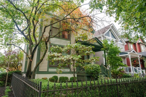 Homes For Rent - 344 W 4th Avenue<br/> Columbus, OH 43201