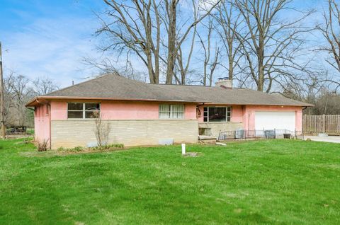 Photo of 4207 Sunbury Road, Columbus, OH 43219 (MLS # 226008231)