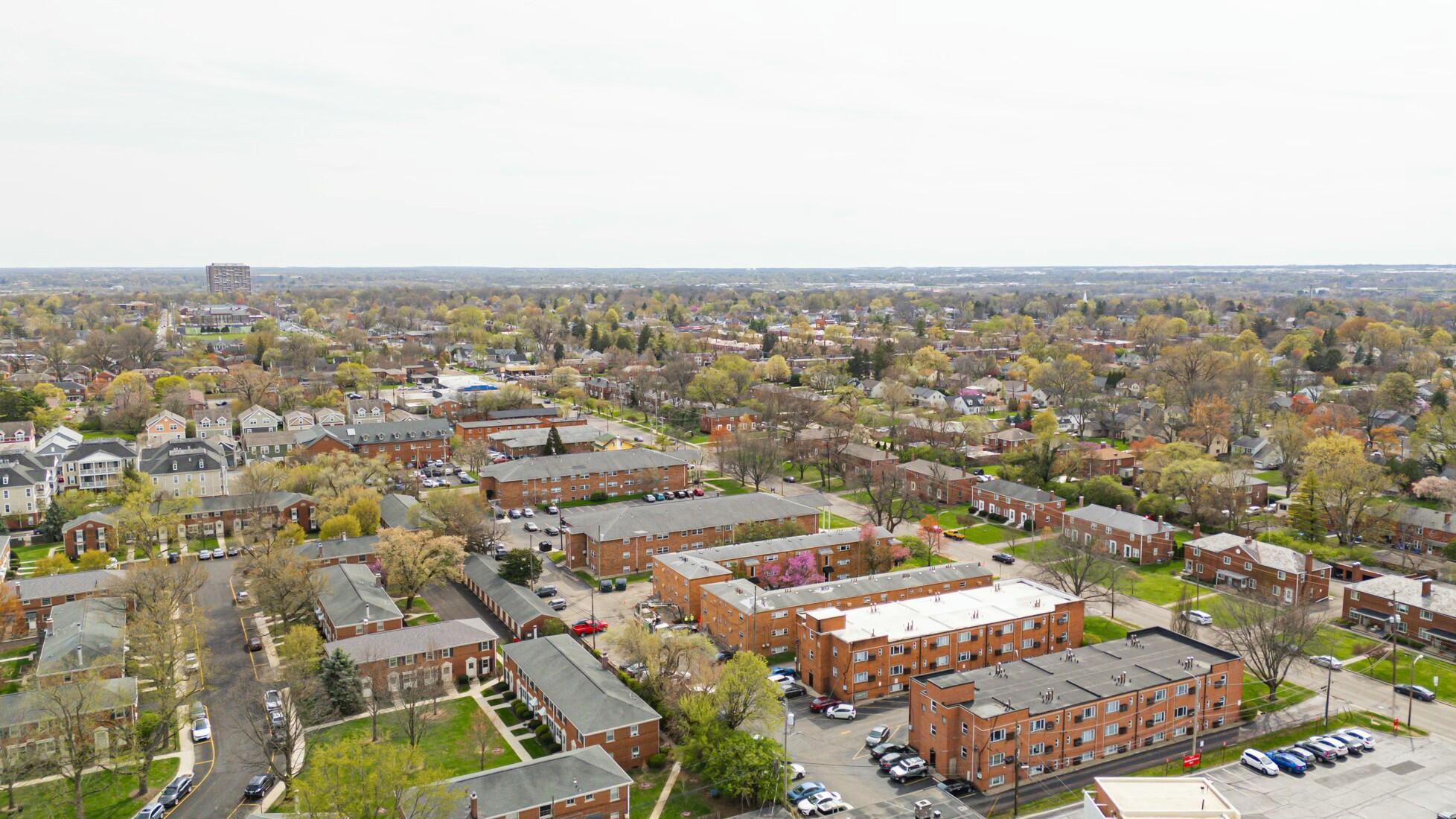 1406 Lower Green Circle, Columbus, Ohio image 29