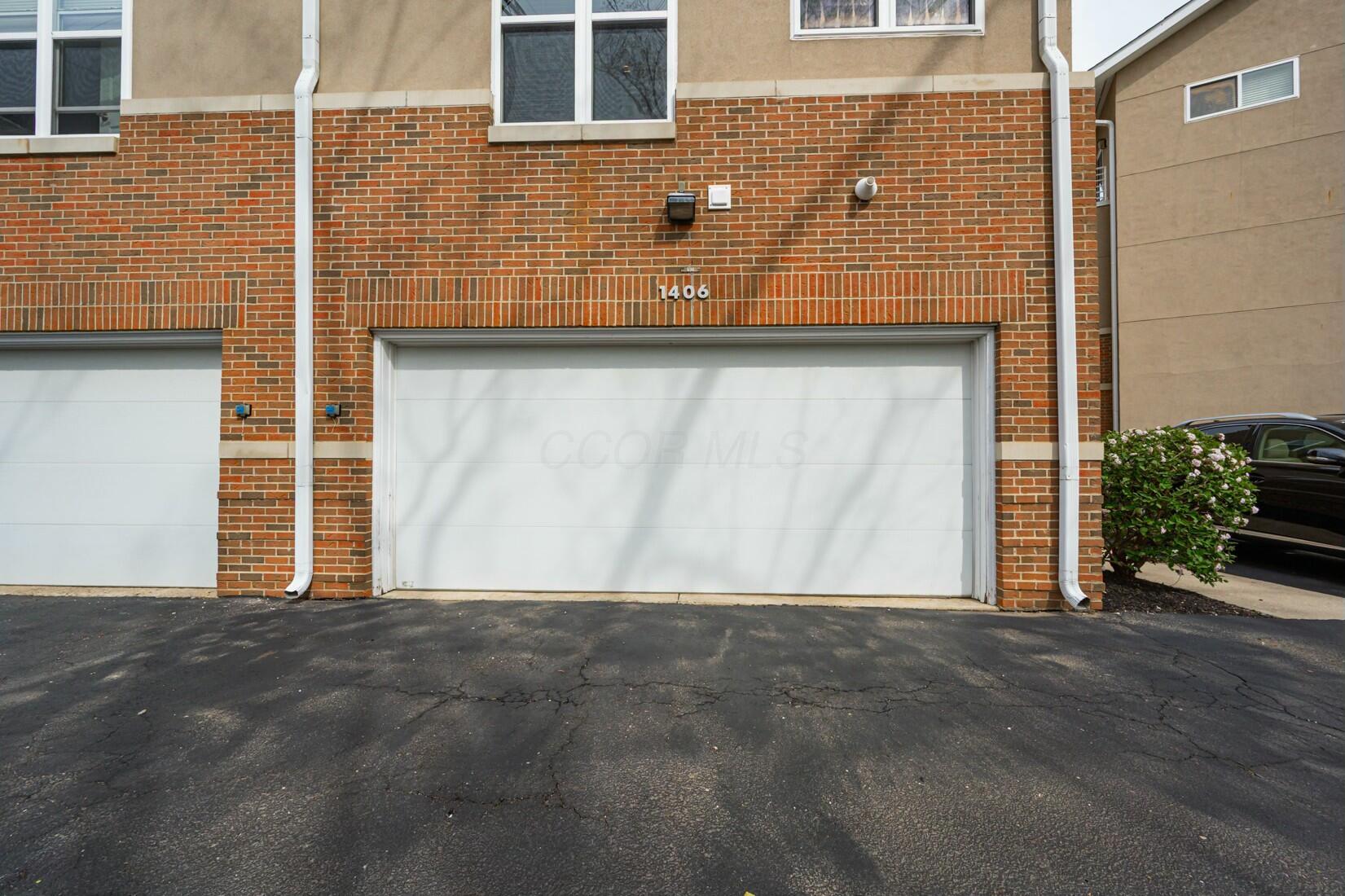 1406 Lower Green Circle, Columbus, Ohio image 36