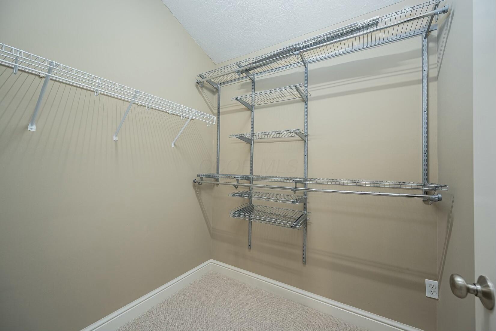 1406 Lower Green Circle, Columbus, Ohio image 15