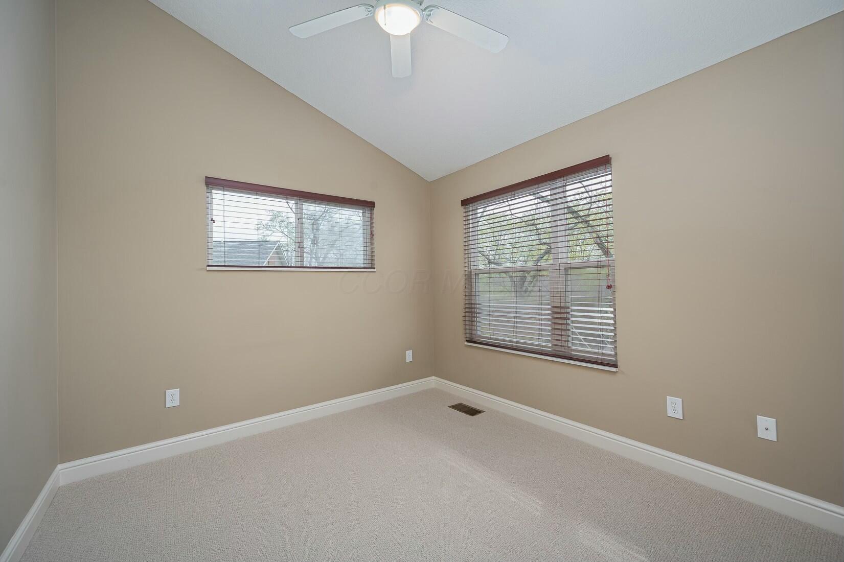 1406 Lower Green Circle, Columbus, Ohio image 22