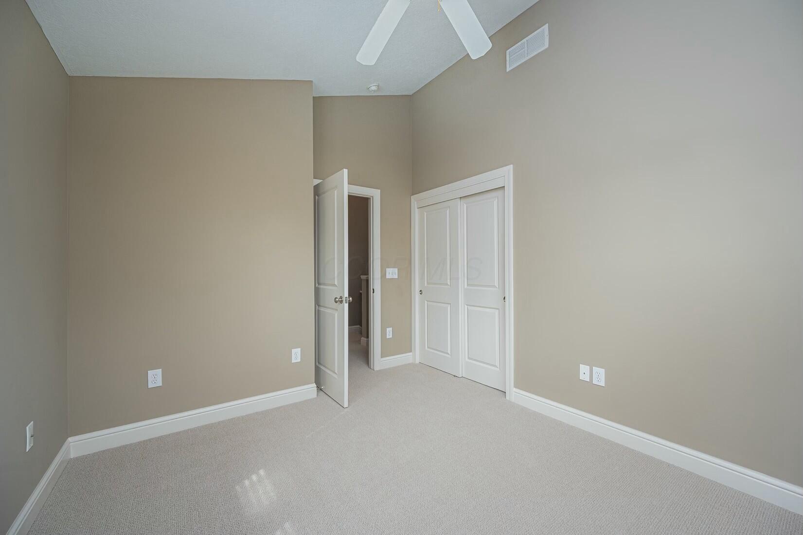 1406 Lower Green Circle, Columbus, Ohio image 23