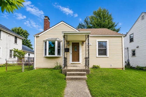 Photo of 876 Montrose Avenue, Bexley, OH 43209 (MLS # 226027527)