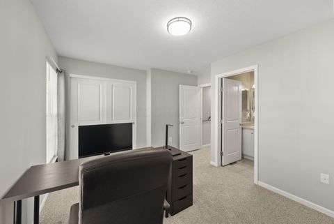 Tiny photo for 5589 Bow Falls Boulevard 19 #19, Dublin, OH 43016 (MLS # 226001775)