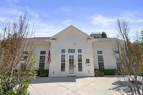 Tiny photo for 5589 Bow Falls Boulevard 19 #19, Dublin, OH 43016 (MLS # 226001775)