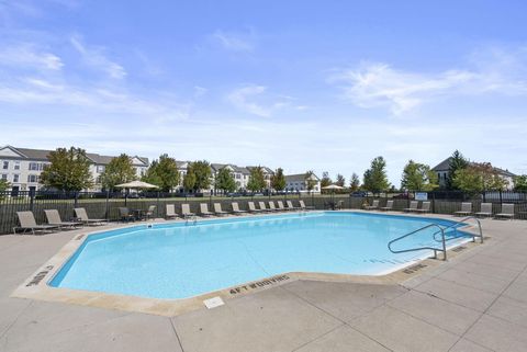 Tiny photo for 5589 Bow Falls Boulevard 19 #19, Dublin, OH 43016 (MLS # 226001775)