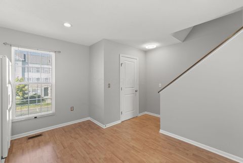 Tiny photo for 5589 Bow Falls Boulevard 19 #19, Dublin, OH 43016 (MLS # 226001775)