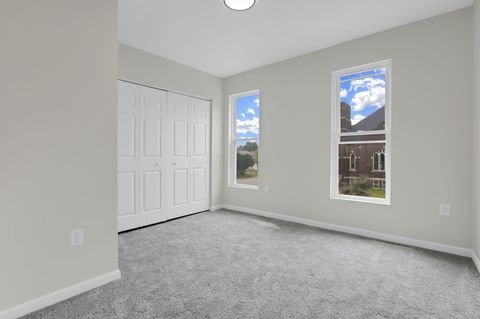 Tiny photo for 180 E Morrill Avenue, Columbus, OH 43207 (MLS # 226025915)
