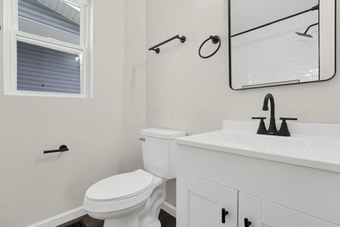 Tiny photo for 180 E Morrill Avenue, Columbus, OH 43207 (MLS # 226025915)