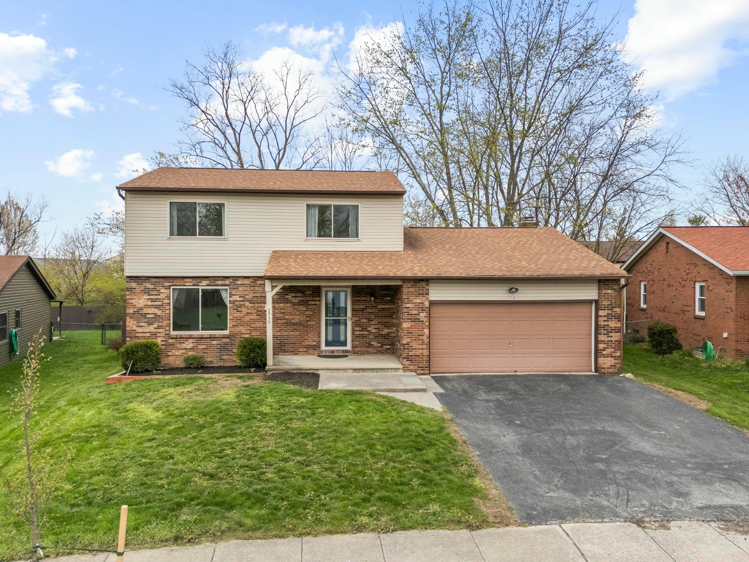 5735 Greendale Drive, Galloway, Ohio image 2