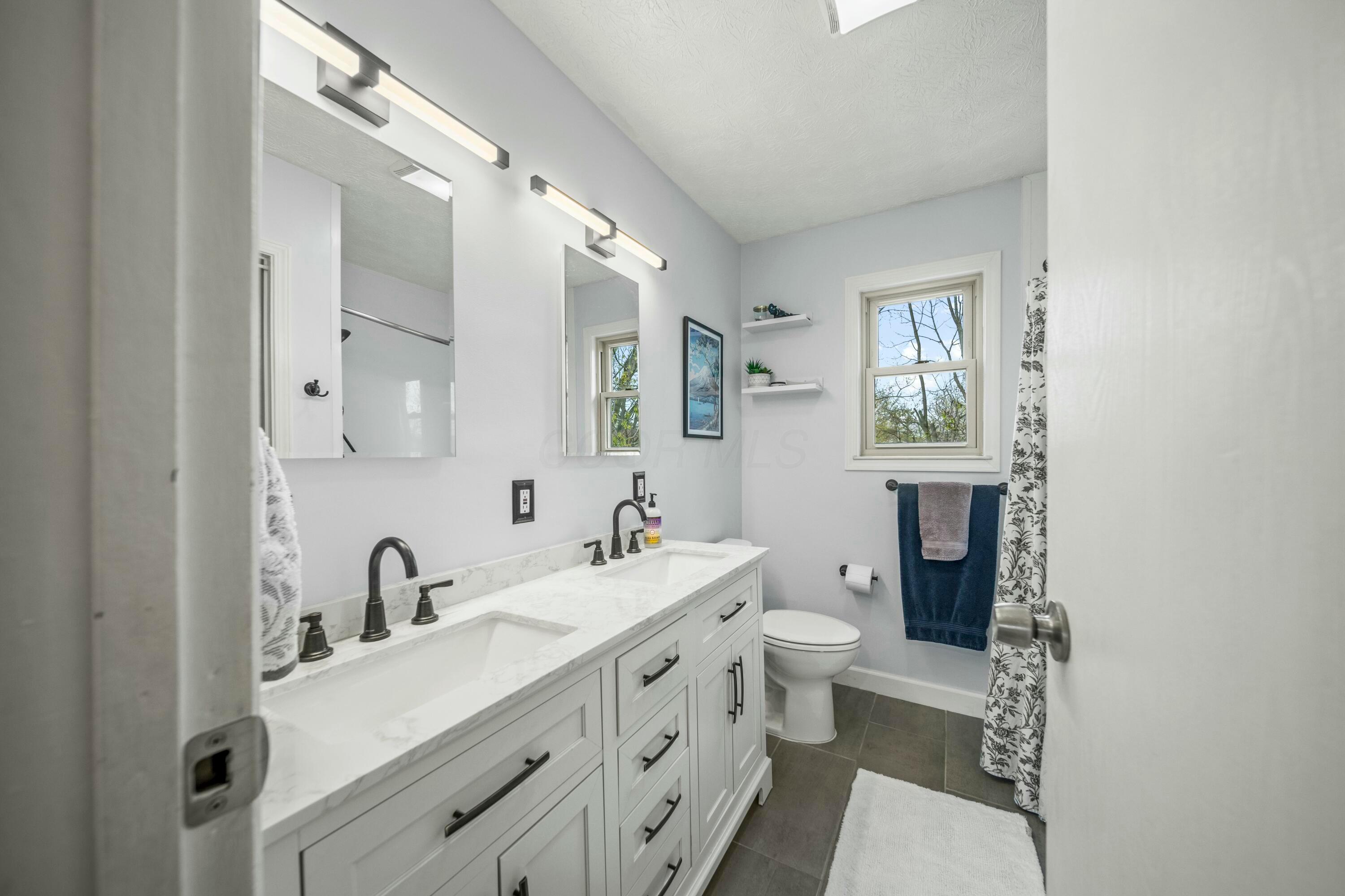 5735 Greendale Drive, Galloway, Ohio image 37