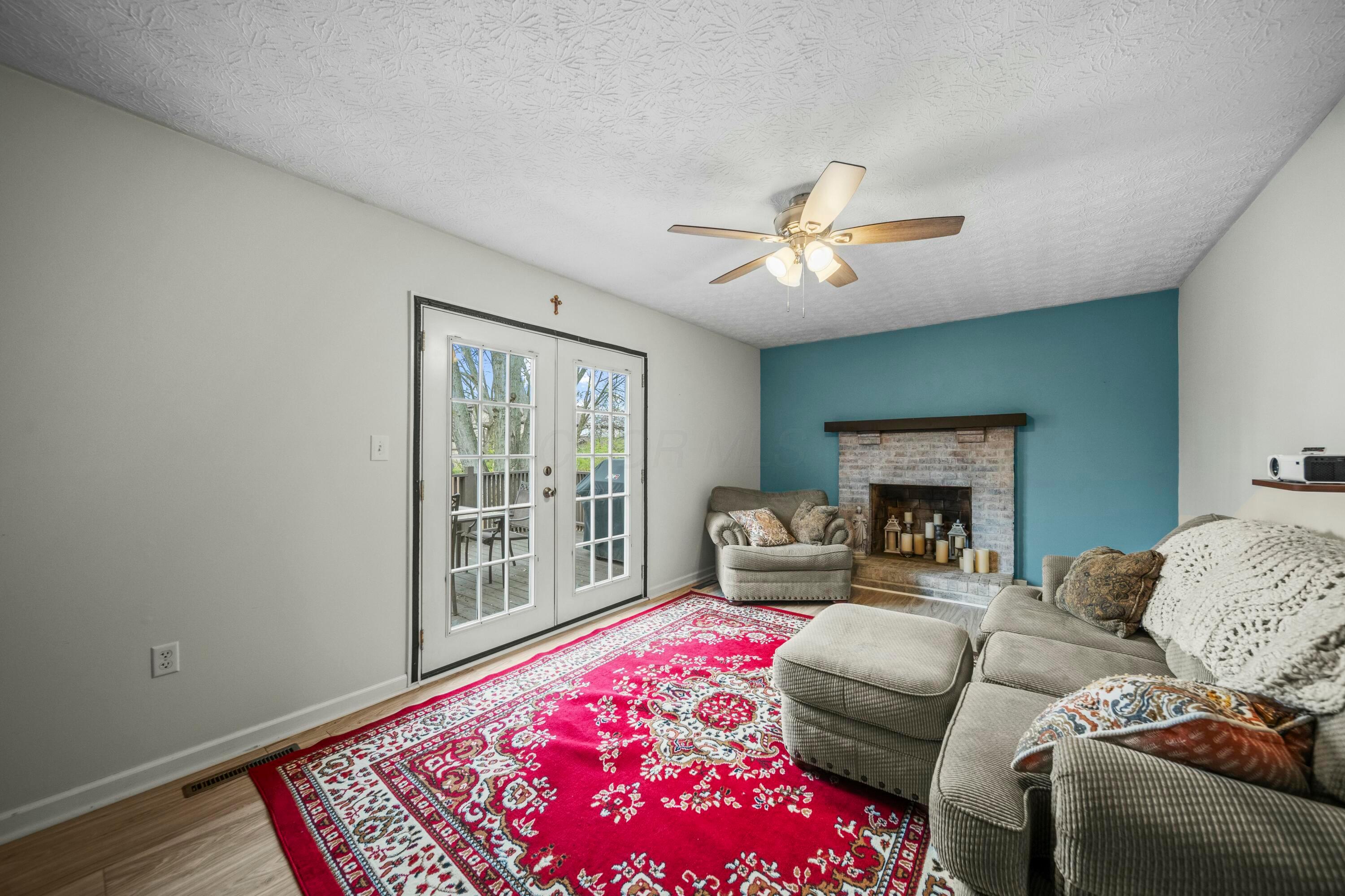 5735 Greendale Drive, Galloway, Ohio image 18