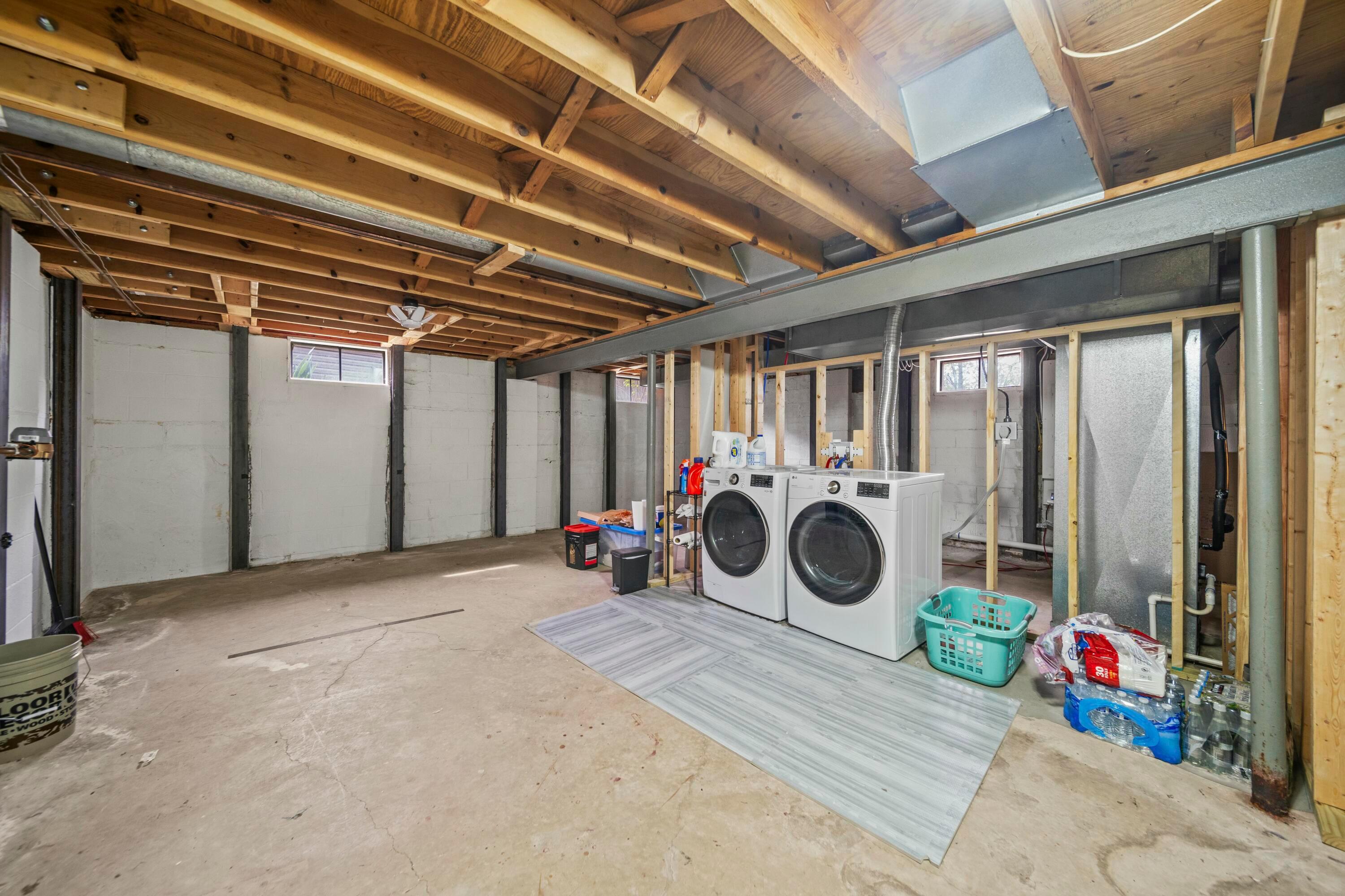 5735 Greendale Drive, Galloway, Ohio image 39