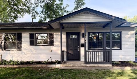 Photo of 912 Sunview Road, Reynoldsburg, OH 43068 (MLS # 226016735)