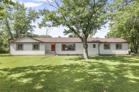 Photo of 2255 Demorest Road, Grove City, OH 43123 (MLS # 226035084)