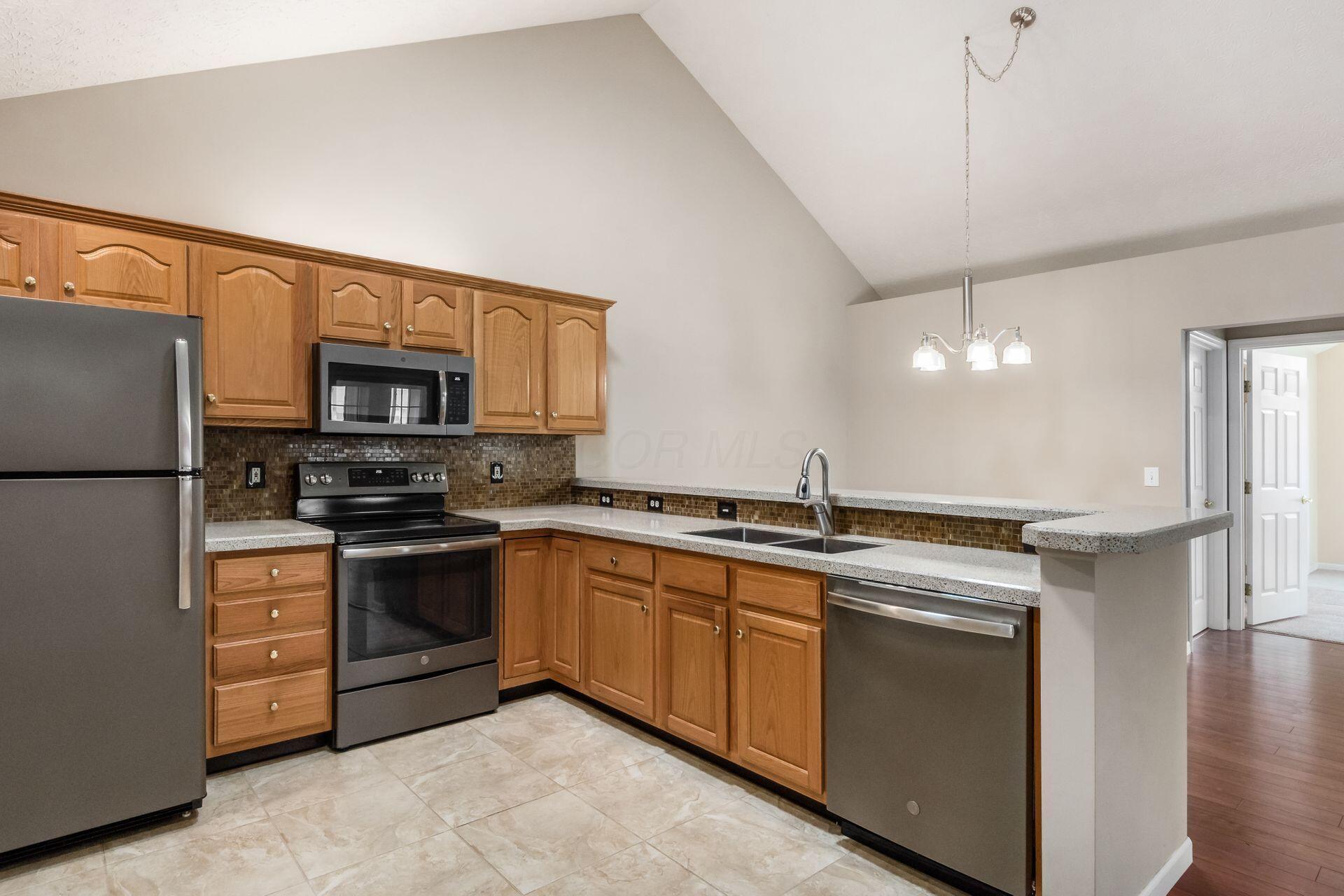 3673 Stoneway Point, Powell, Ohio image 15
