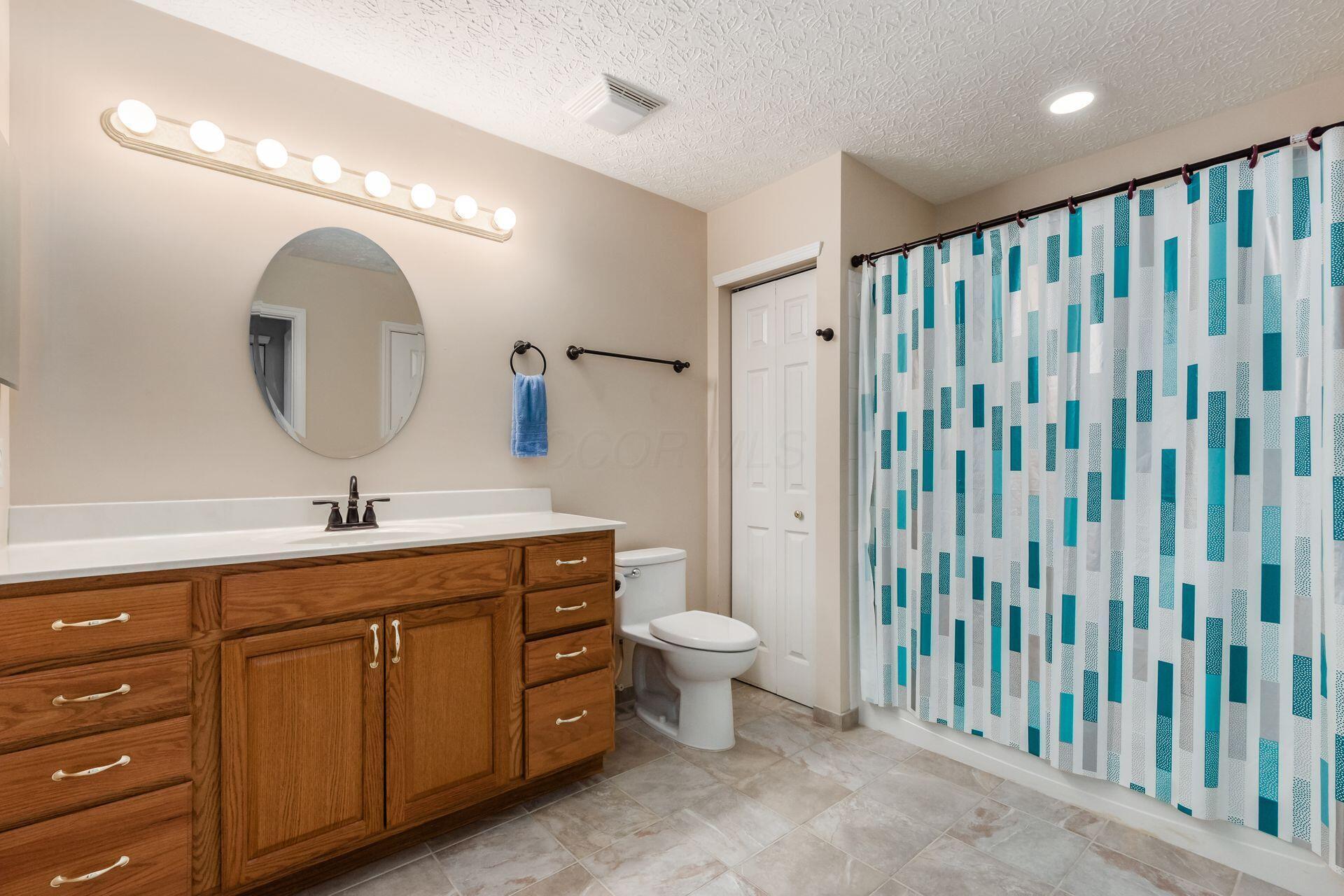 3673 Stoneway Point, Powell, Ohio image 30