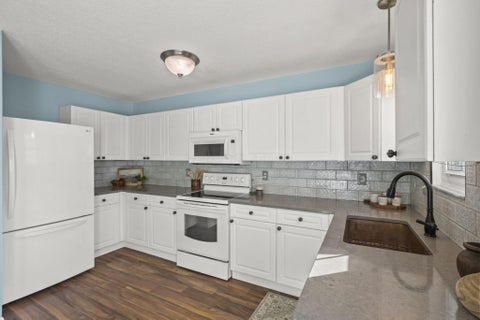 Tiny photo for 7046 Hill Gail Drive 28 #28, New Albany, OH 43054 (MLS # 226041298)