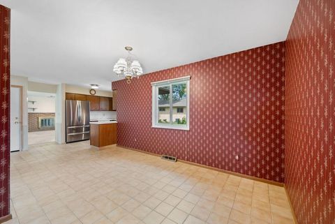 Tiny photo for 4941 Cheviot Drive, Columbus, OH 43220 (MLS # 226014267)