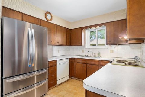 Tiny photo for 4941 Cheviot Drive, Columbus, OH 43220 (MLS # 226014267)