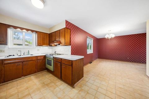 Tiny photo for 4941 Cheviot Drive, Columbus, OH 43220 (MLS # 226014267)
