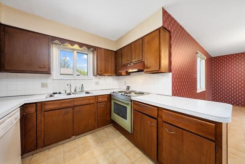 Tiny photo for 4941 Cheviot Drive, Columbus, OH 43220 (MLS # 226014267)