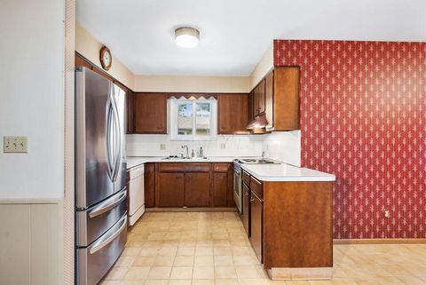 Tiny photo for 4941 Cheviot Drive, Columbus, OH 43220 (MLS # 226014267)