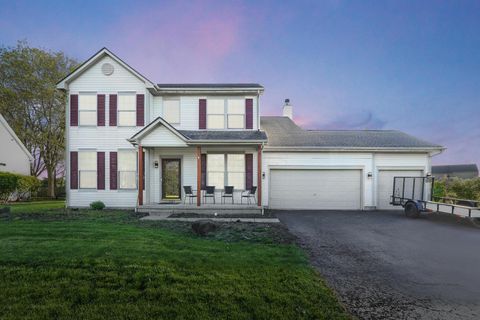 Photo of 1065 Mastell Drive, Reynoldsburg, OH 43068 (MLS # 225038036)