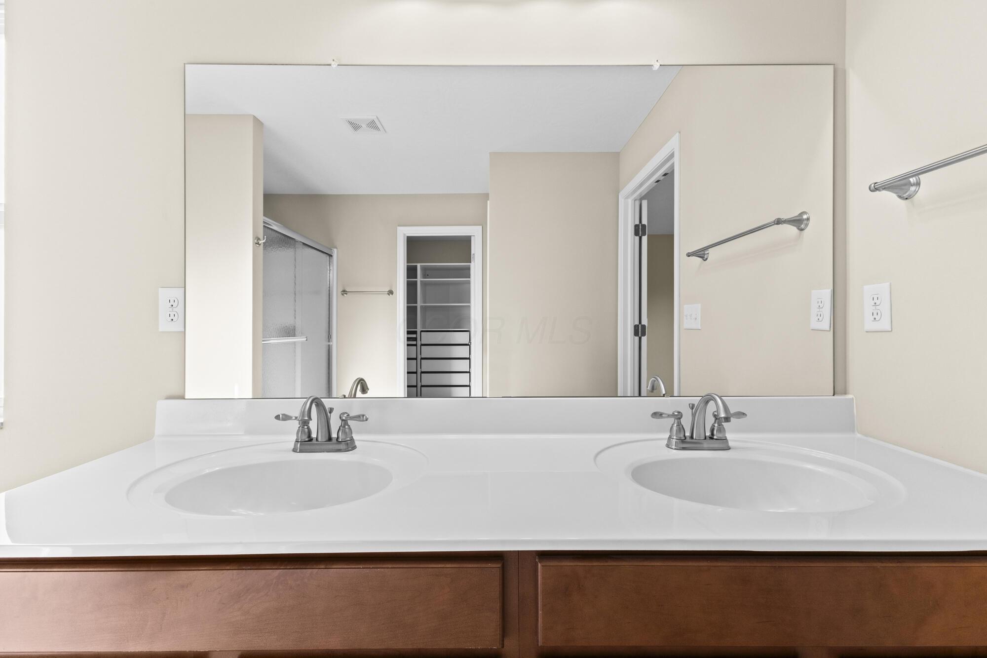 3441 Woodland Drive, Hilliard, Ohio image 24
