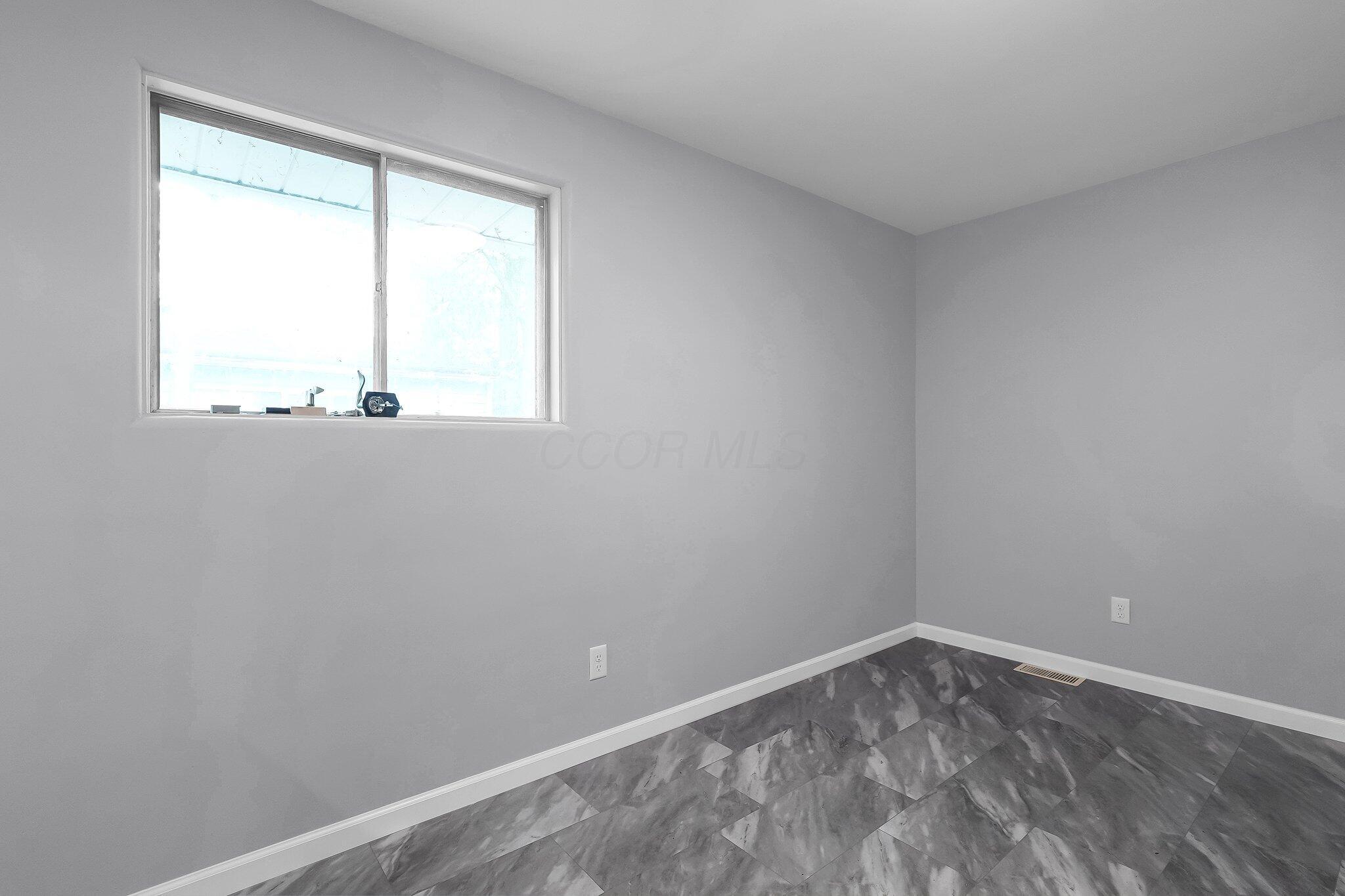 542 E Franklin Street, Circleville, Ohio image 7