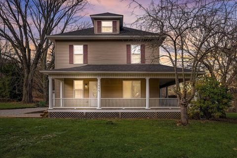 Single Family Residence in Lancaster OH 1885 Baltimore Road.jpg
