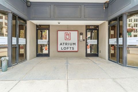 Photo of 106 N High Street 303 #303, Columbus, OH 43215 (MLS # 225018689)