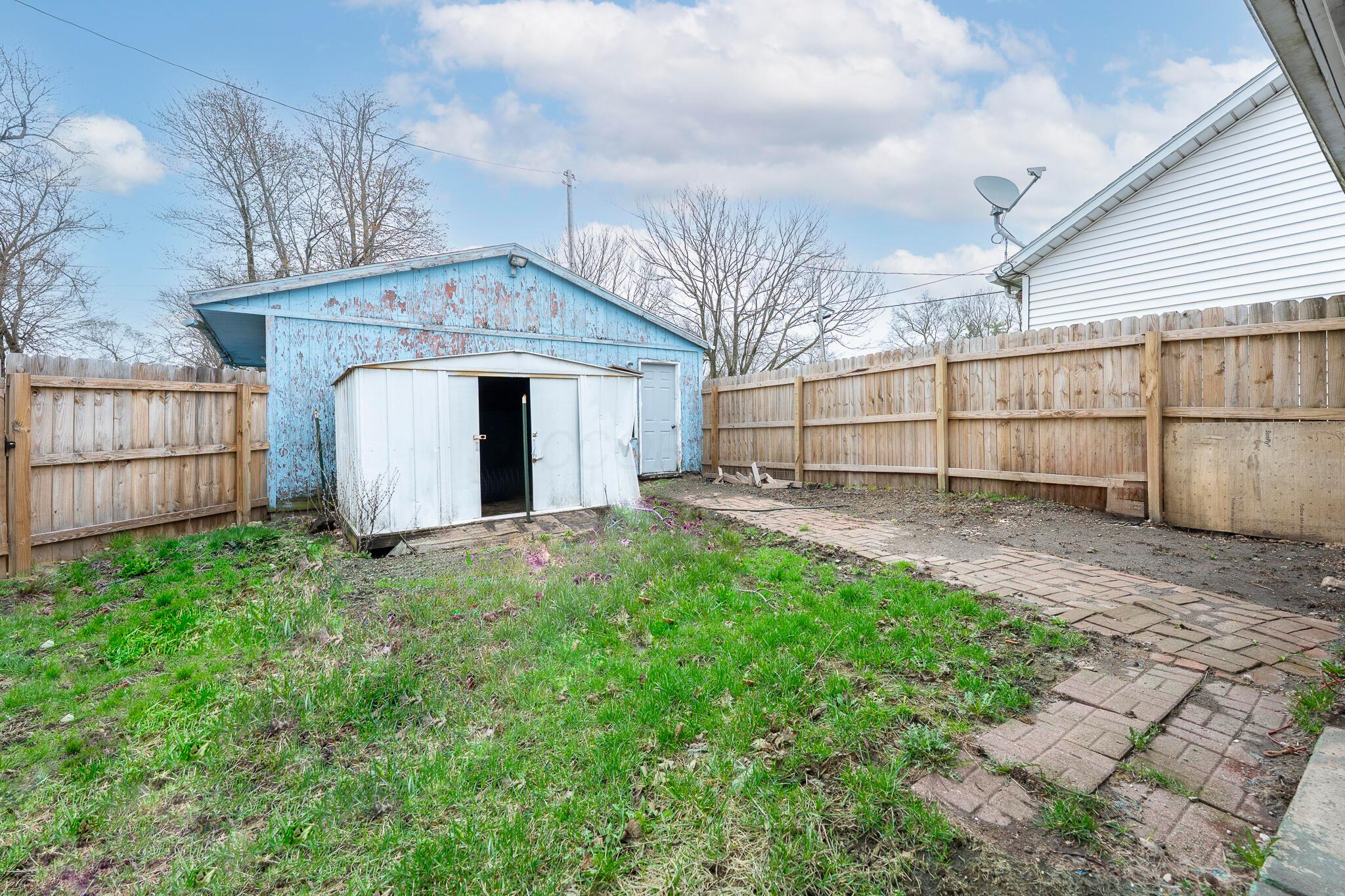 209 E Auburn Avenue, Bellefontaine, Ohio image 15