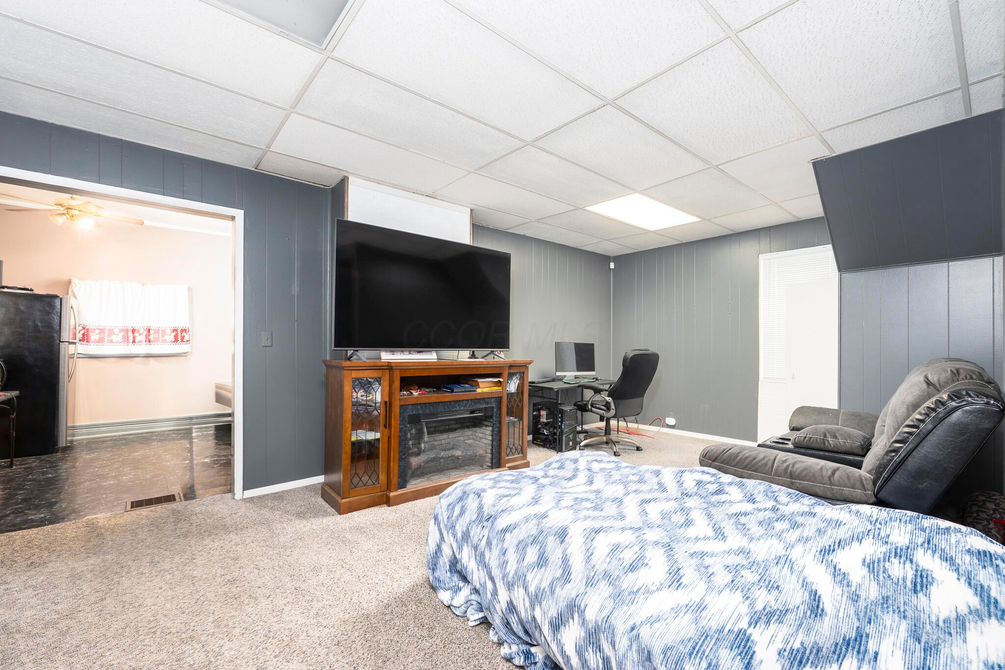 209 E Auburn Avenue, Bellefontaine, Ohio image 3