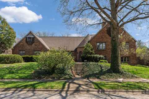 Photo of 4360 Woodhall Road, Columbus, OH 43220 (MLS # 226011352)