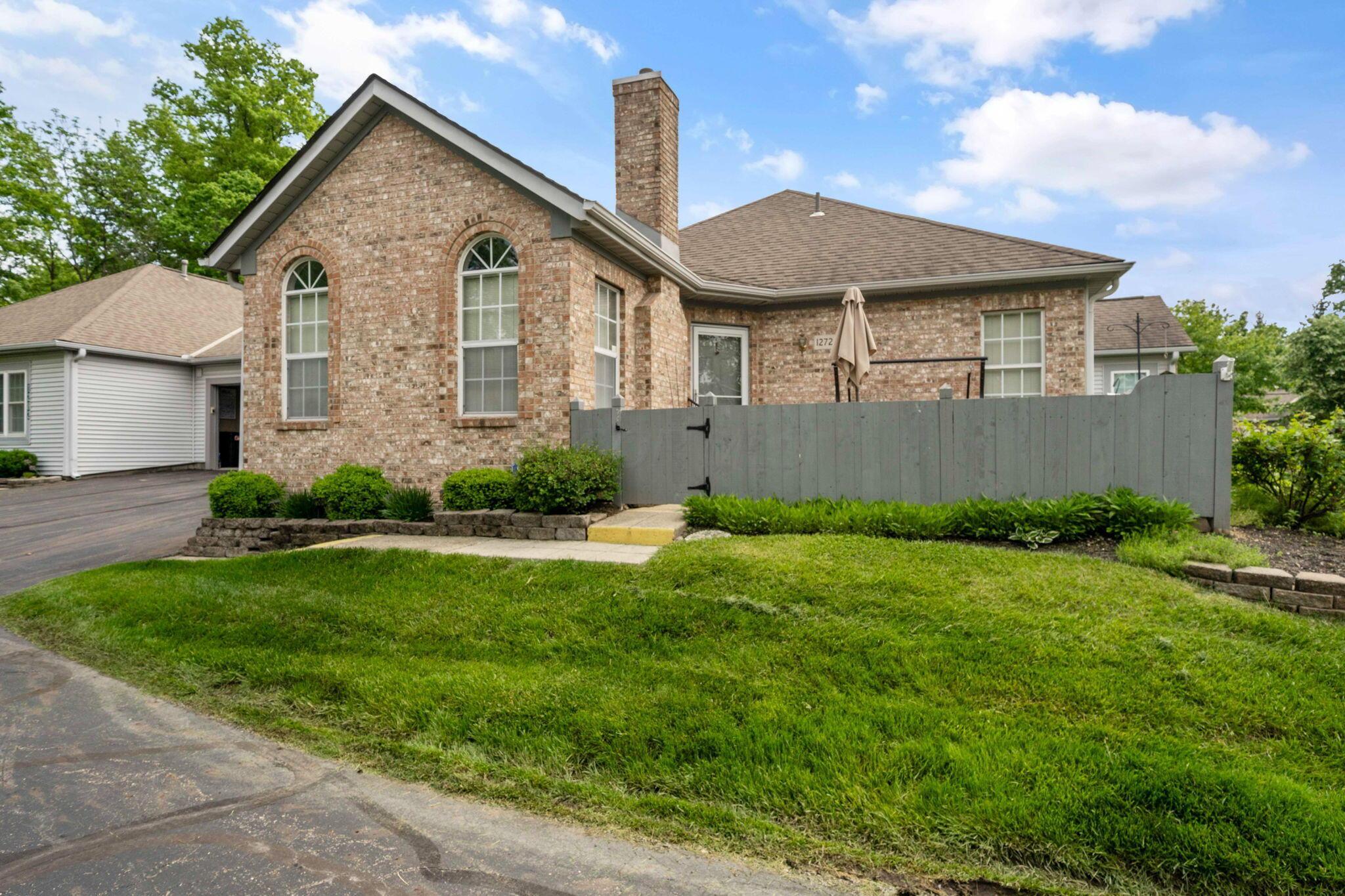 1272 Villa Oaks Court, Columbus, Ohio image 1