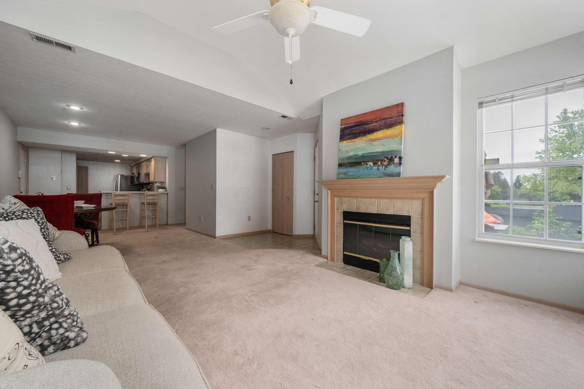 1272 Villa Oaks Court, Columbus, Ohio image 7