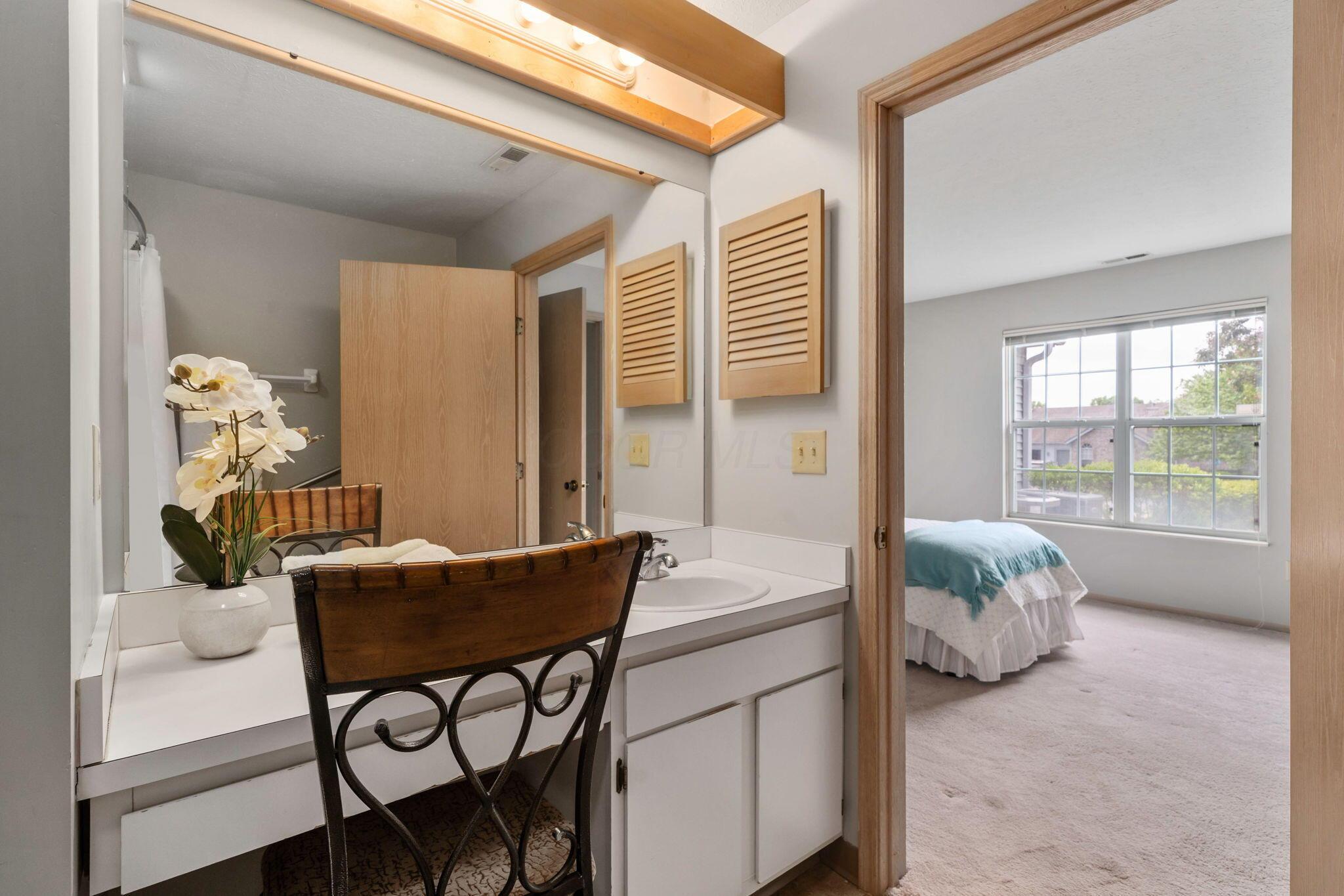 1272 Villa Oaks Court, Columbus, Ohio image 32