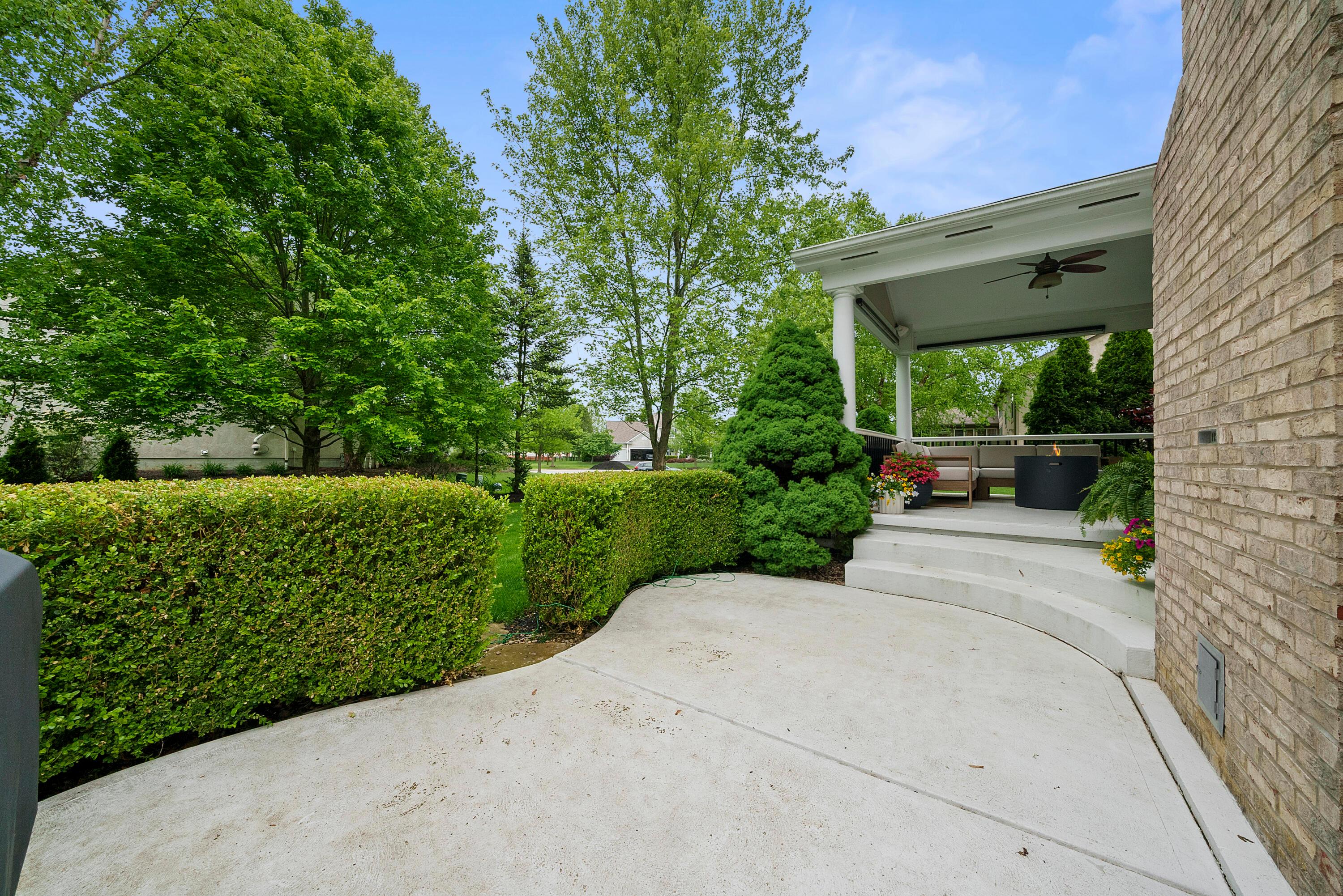 7732 Polo Lane, Powell, Ohio image 37