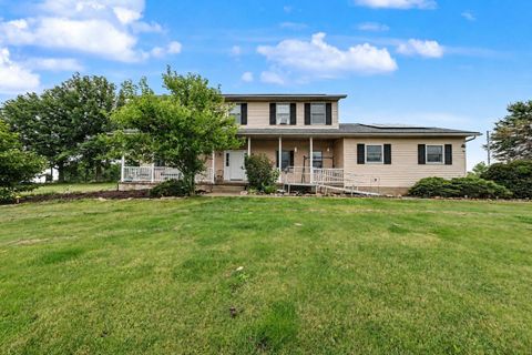 Photo of 5549 State Route 19, Bucyrus, OH 44820 (MLS # 226023801)