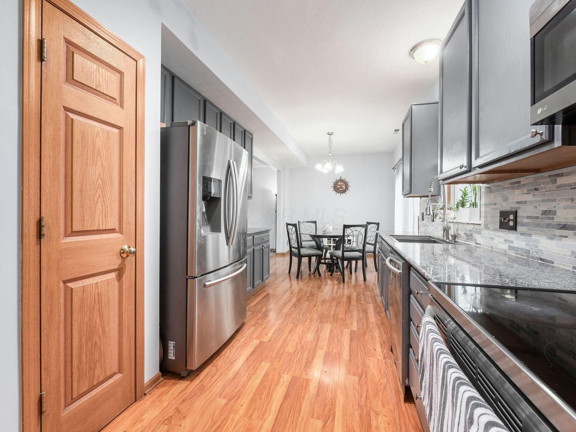 7164 Alma Terrace Drive, New Albany, Ohio image 18