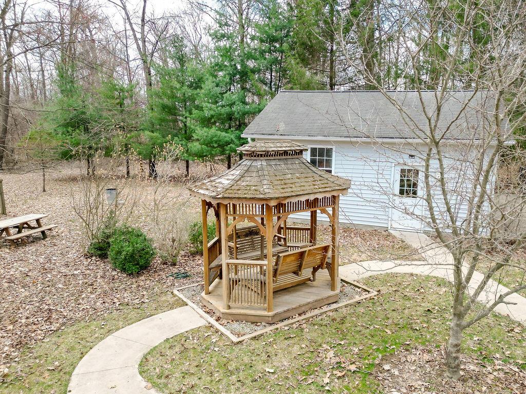 17980 Glen Road, Gambier, Ohio image 46