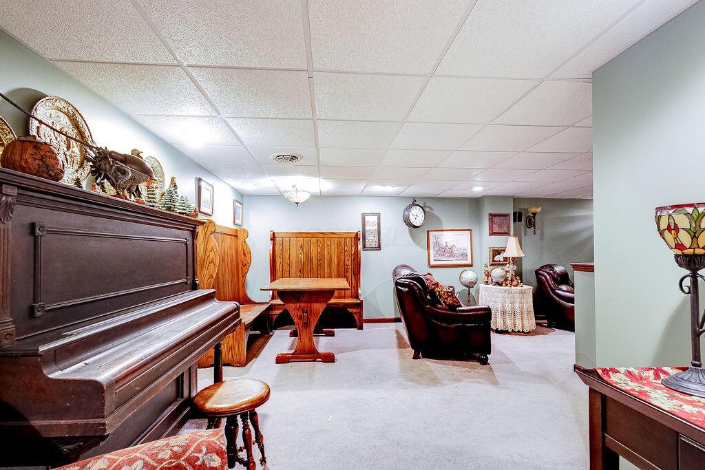 17980 Glen Road, Gambier, Ohio image 36